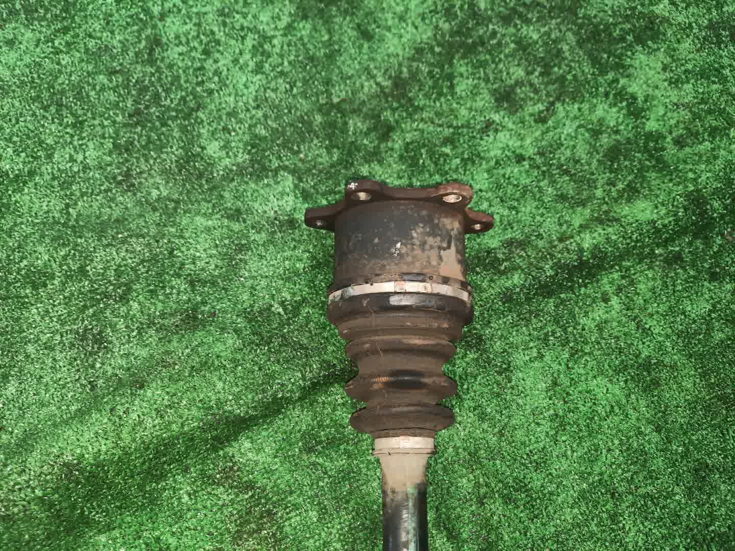 Привод правый задний TOYOTA GRANVIA, GRAND HIACE VCH10W, KCH10W, KCH12W, VCH22 5VZ-FE, 1KZ-TE 3 ракурс