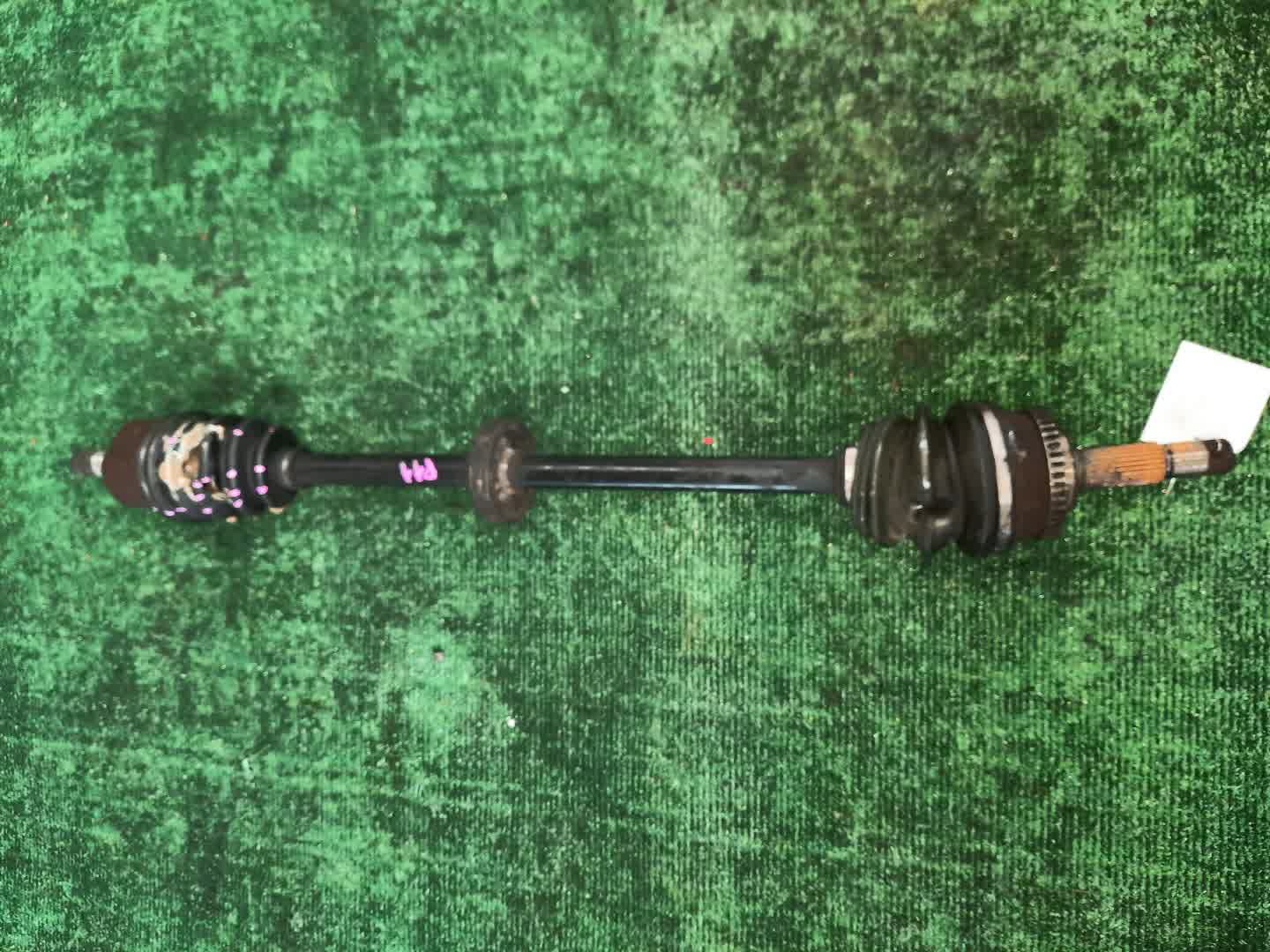 Привод правый передний NISSAN BLUEBIRD, PRIMERA QU14, QP11, WQP11 QG18DE, QG18DD 1 ракурс