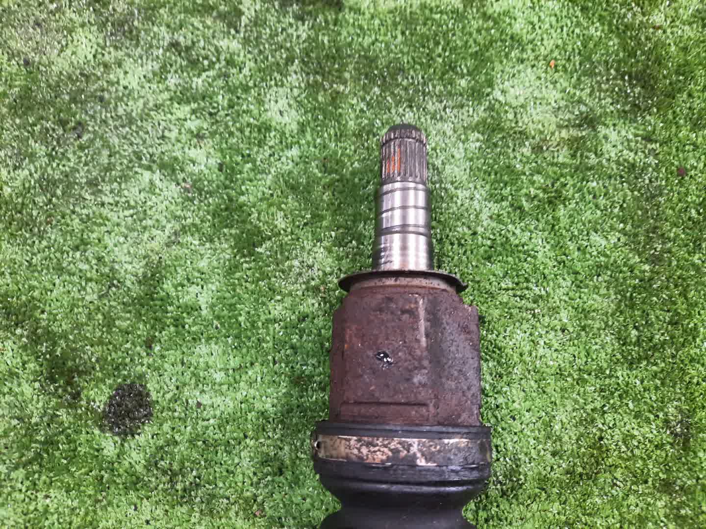Привод правый передний NISSAN FUGA KNY51 VQ37VHR 3 ракурс