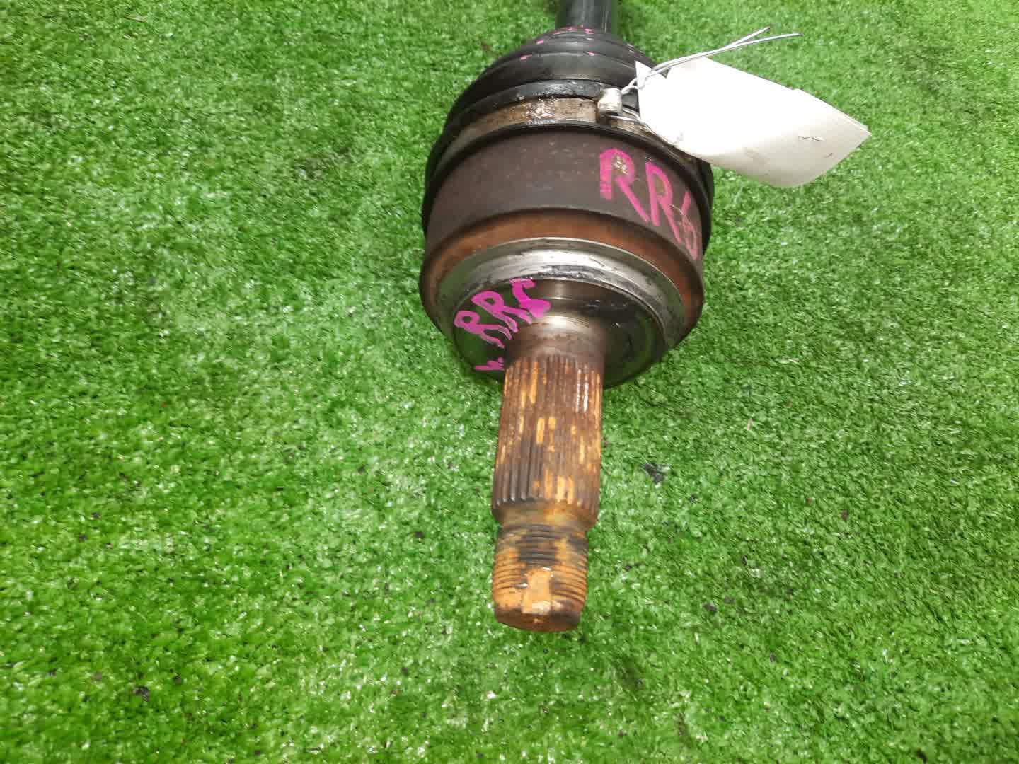 Привод левый передний HONDA ELYSION RR6 J35A 2 ракурс Привод левый передний HONDA ELYSION RR6 J35A 2 ракурс