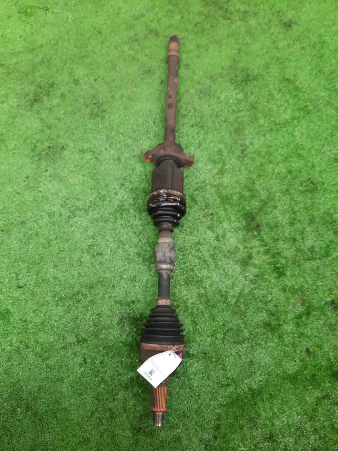 Привод правый передний MITSUBISHI DION CR5W 4G93 1 ракурс