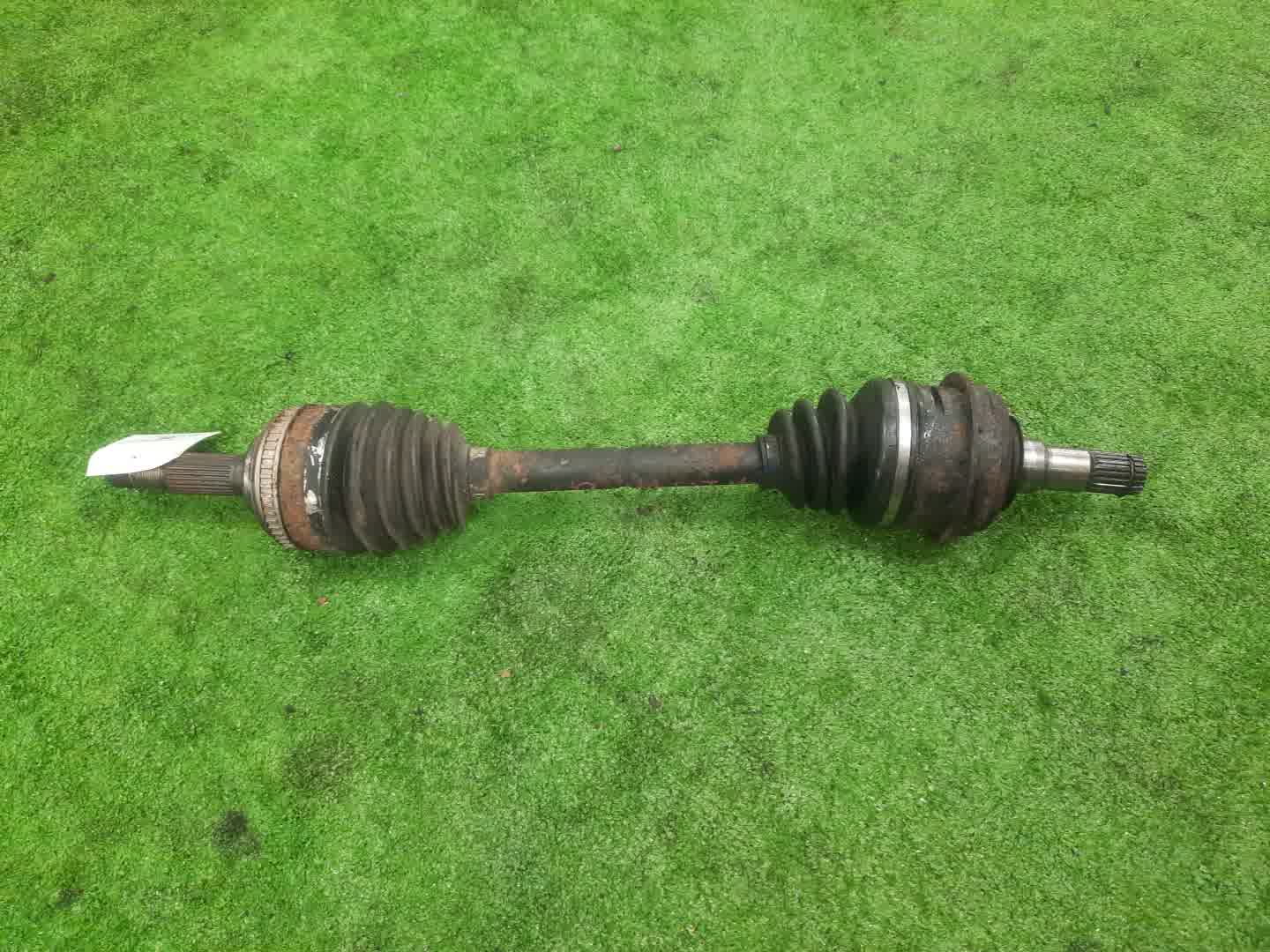 Привод левый передний TOYOTA CALDINA, CARINA, GAIA, IPSUM, NADIA, CORONA PREMIO ST215G, CT216, ST215, CT216G, SXM15G, SXN15 3S-FE, 3C-TE 1 ракурс