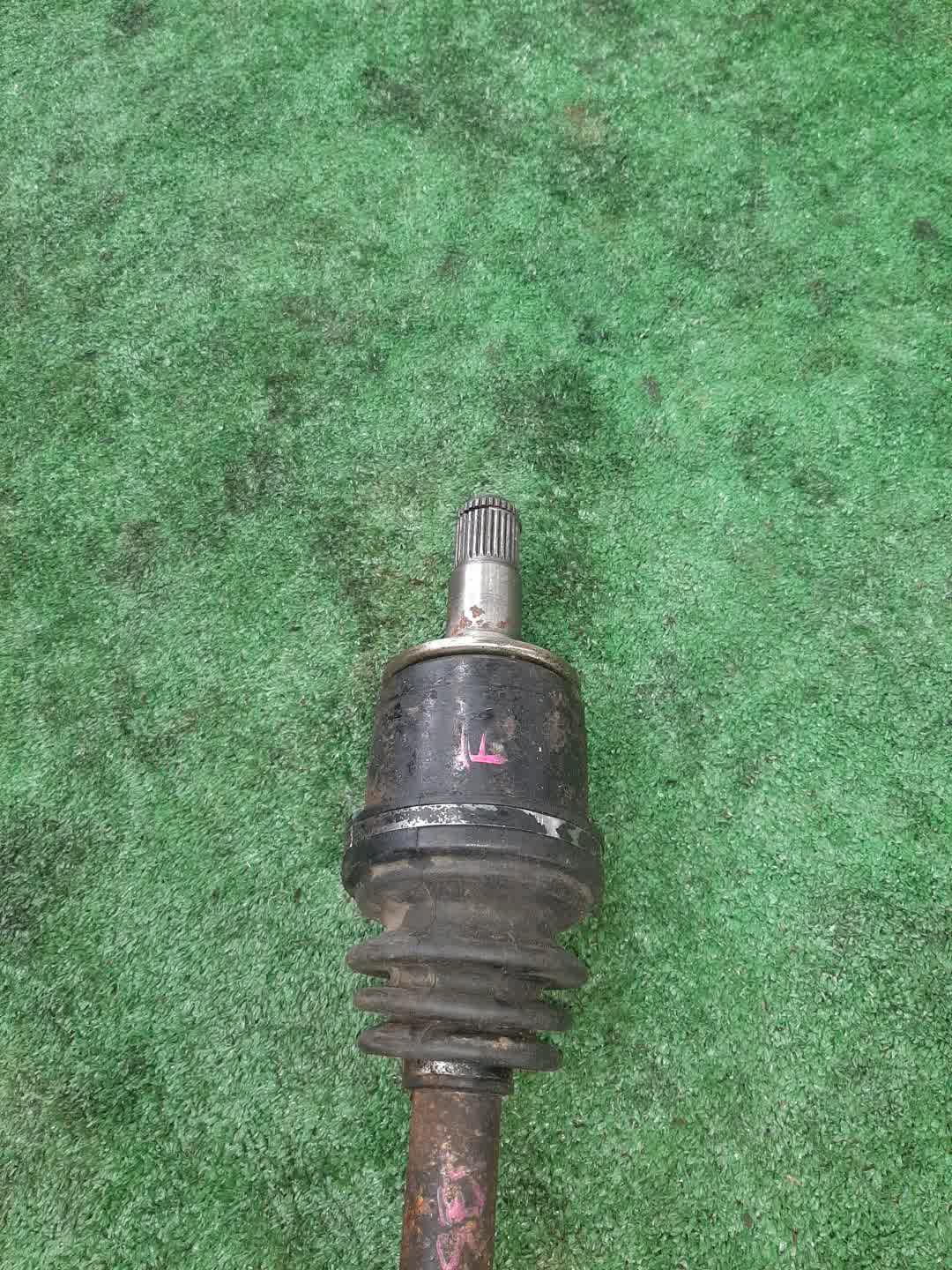 Привод левый передний MITSUBISHI PAJERO V88W, V87W, V75W, V65W, V83W, V78W, V73W, V93W, V63W, V68W, V97W, V98W 4M41T, 6G75, 6G74, 6G72 4 ракурс