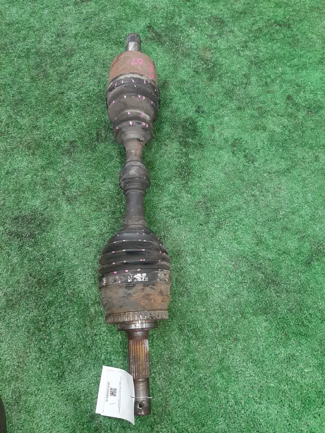 Привод левый передний NISSAN BASSARA, PRESAGE JNU30, JVNU30, NU30, VNU30 KA24DE, YD25DDTI 1 ракурс