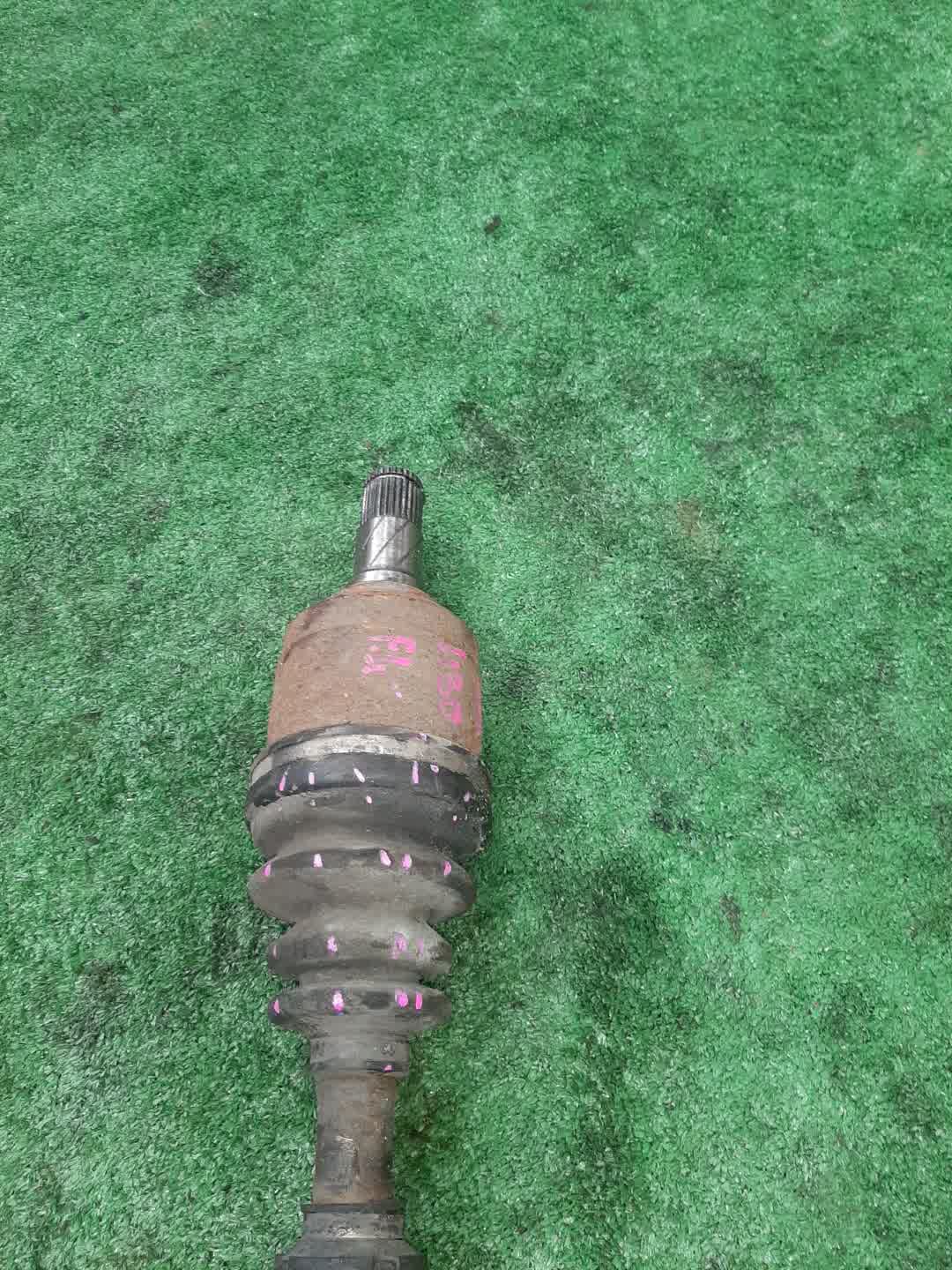 Привод левый передний NISSAN BASSARA, PRESAGE JNU30, JVNU30, NU30, VNU30 KA24DE, YD25DDTI 3 ракурс