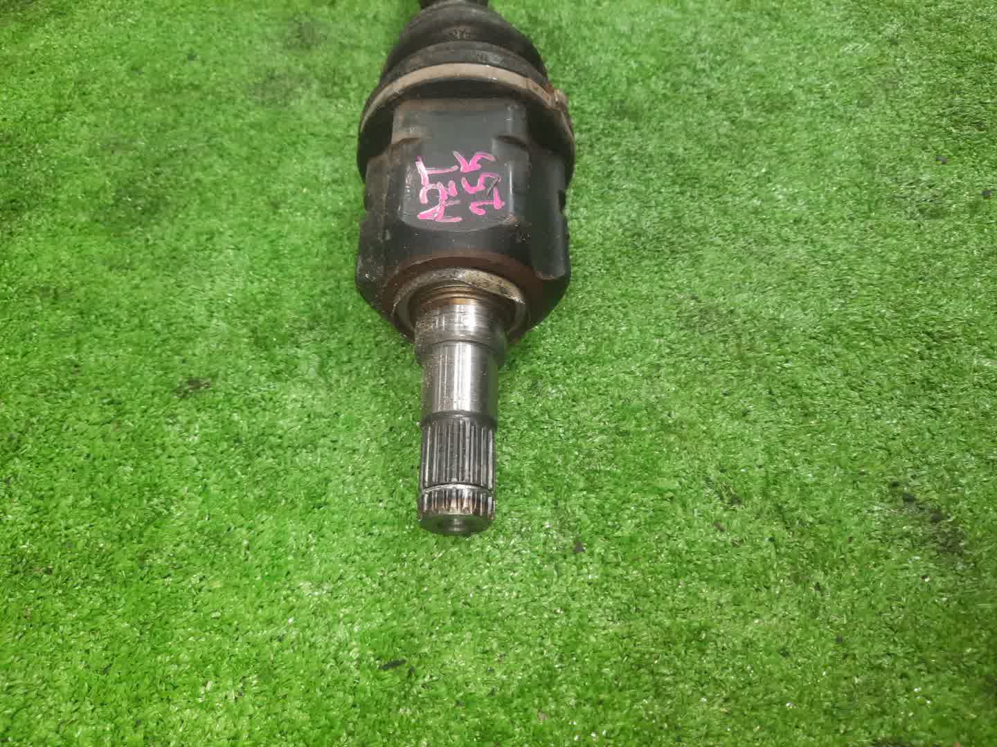 Привод левый передний TOYOTA CALDINA, WISH, AVENSIS NZE151N, AZT246W, S500U, ANE11W, AZT255 1AZ-FSE 2 ракурс