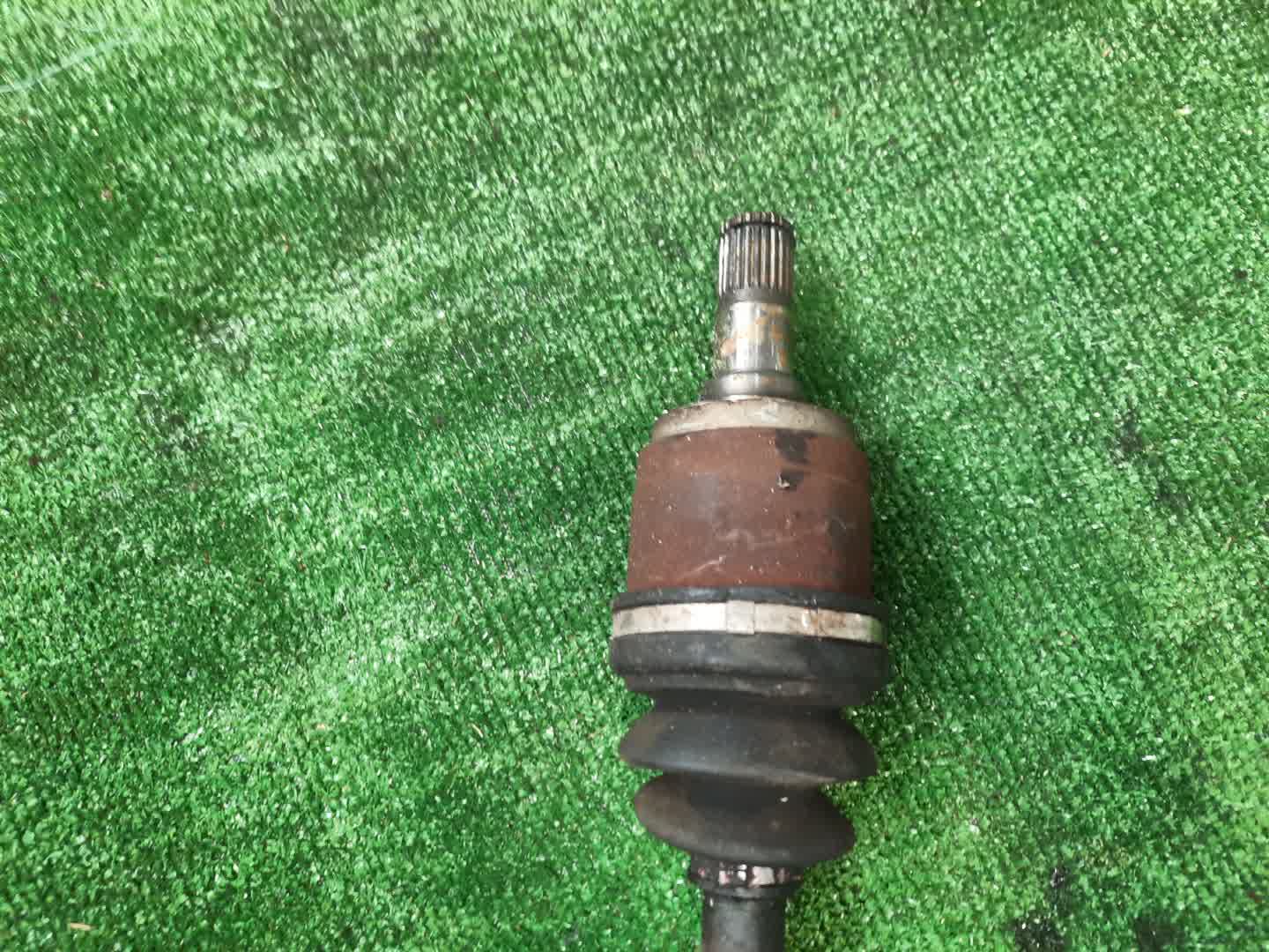Привод правый передний MITSUBISHI PAJERO IO H76W, H66W, H67W, H77W 4G93, 4G93T, 4G94 3 ракурс