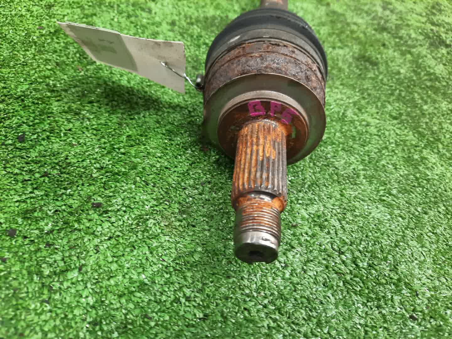 Привод правый передний SUBARU LEGACY, OUTBACK, LEGACY B4 BL5, BP9, BP5, BPE, BLE, BL9 EJ20DE, EJ20T, EJ20E, EJ20Y, EJ204, EJ20X, EJ203, EJ25E, EJ253, EZ30DE 2 ракурс
