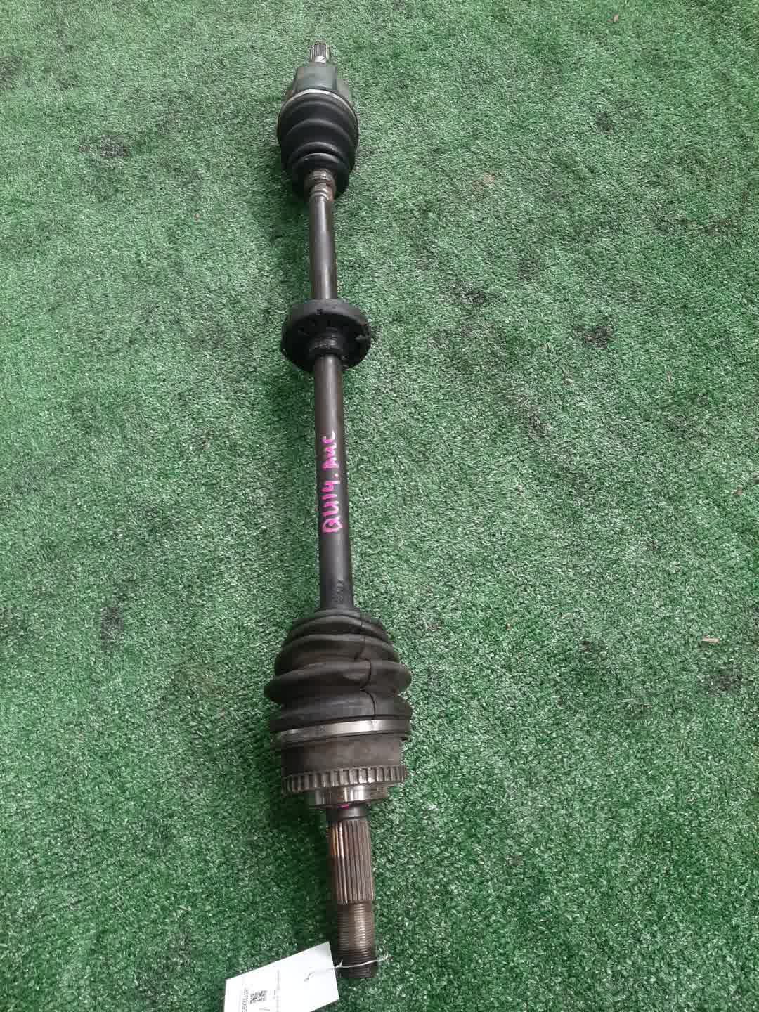 Привод правый передний NISSAN BLUEBIRD, PRIMERA QU14, QP11, WQP11 QG18DE, QG18DD 1 ракурс