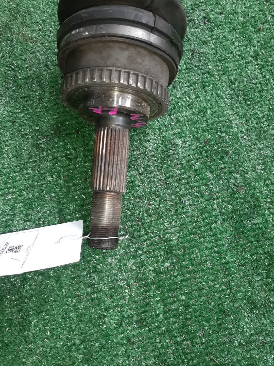 Привод правый передний NISSAN BLUEBIRD, PRIMERA QU14, QP11, WQP11 QG18DE, QG18DD 2 ракурс