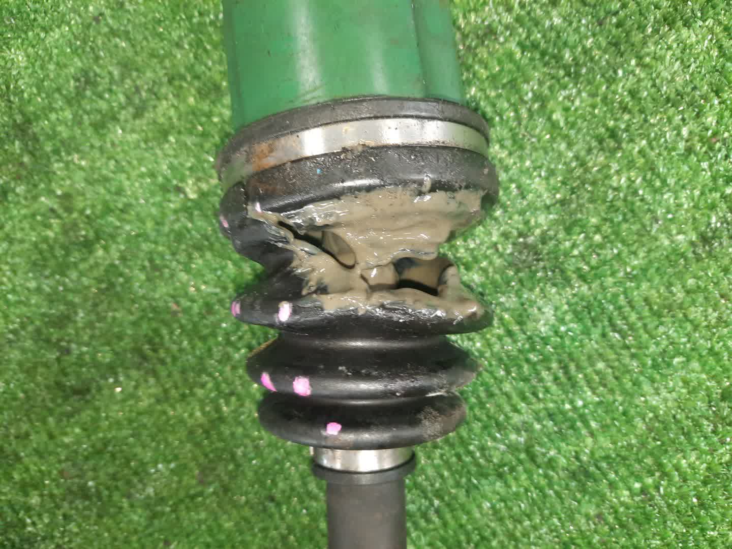 Привод правый передний SUBARU LEGACY, OUTBACK, LEGACY B4 BL5, BP9, BP5, BPE, BLE, BL9 EJ20DE, EJ20T, EJ20E, EJ20Y, EJ204, EJ20X, EJ203, EJ25E, EJ253, EZ30DE 4 ракурс