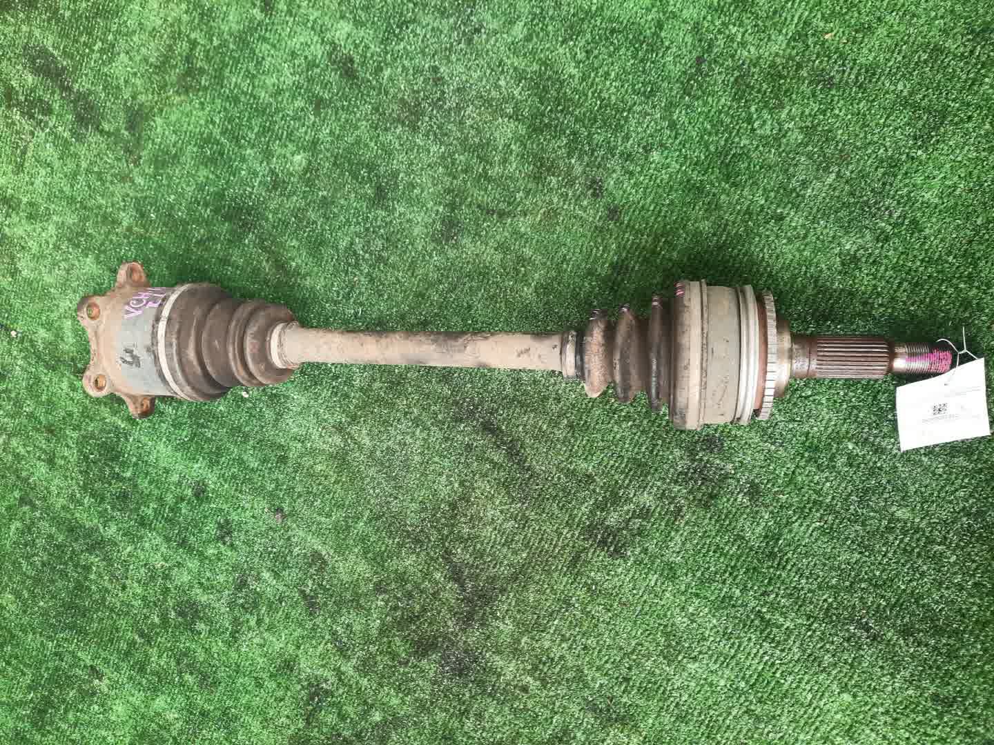 Привод правый задний TOYOTA GRANVIA, GRAND HIACE VCH10W, KCH10W, VCH16W, KCH16W, KCH12W, VCH22 5VZ-FE, 1KZ-TE 1 ракурс Привод правый задний TOYOTA GRANVIA, GRAND HIACE VCH10W, KCH10W, VCH16W, KCH16W, KCH12W, VCH22 5VZ-FE, 1KZ-TE 1 ракурс