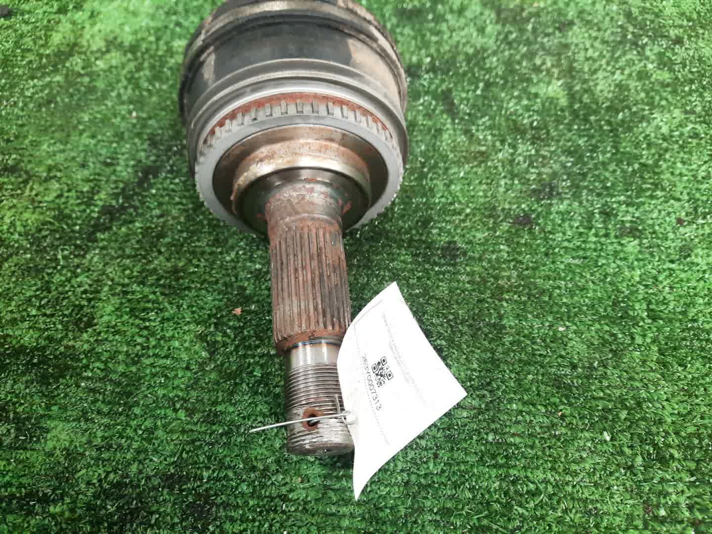 Привод правый задний TOYOTA GRANVIA, GRAND HIACE VCH10W, KCH10W, KCH12W, VCH22 5VZ-FE, 1KZ-TE 2 ракурс Привод правый задний TOYOTA GRANVIA, GRAND HIACE VCH10W, KCH10W, KCH12W, VCH22 5VZ-FE, 1KZ-TE 2 ракурс