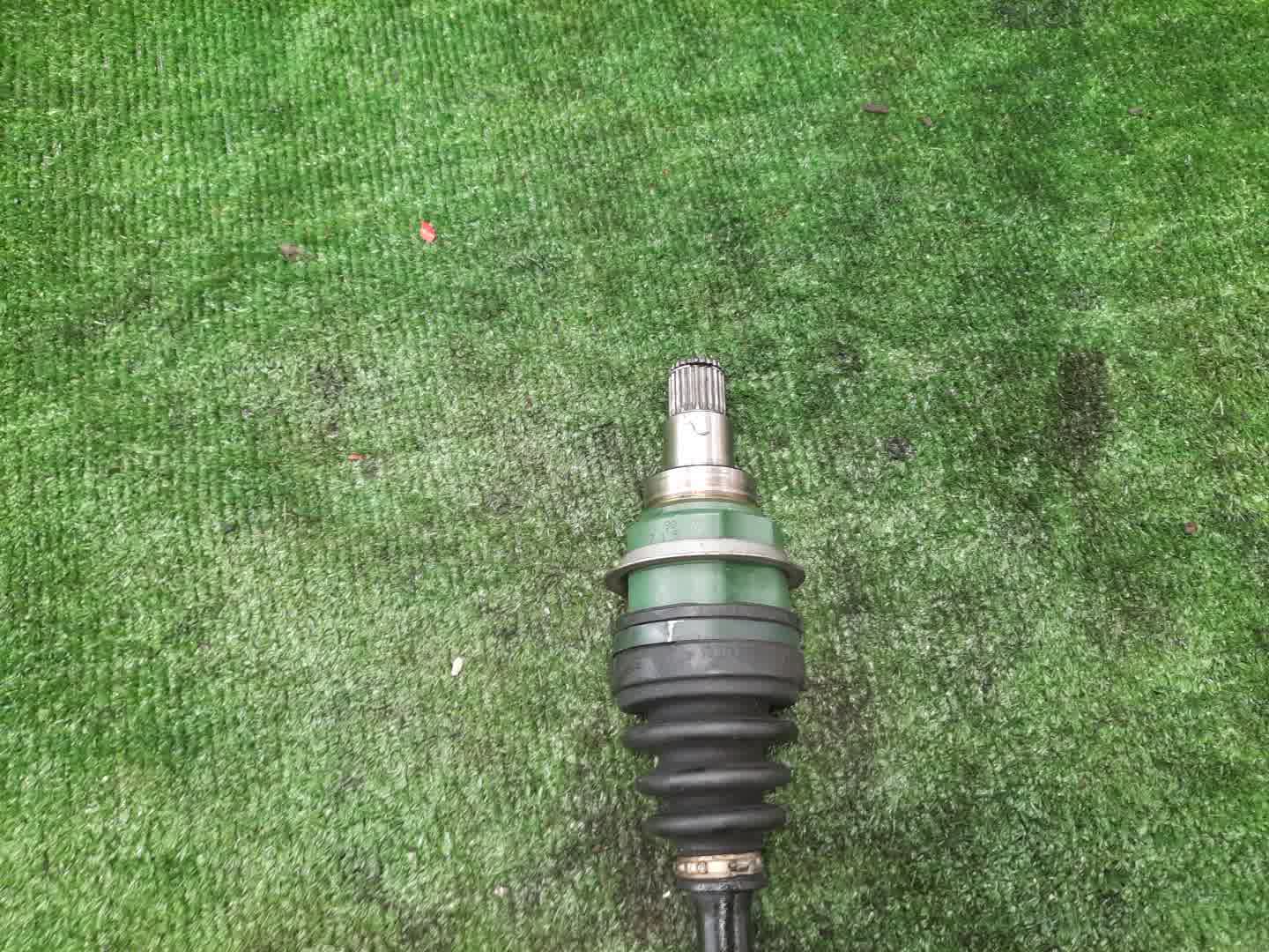 Привод левый передний TOYOTA TANK M900A 1KR-FE 3 ракурс