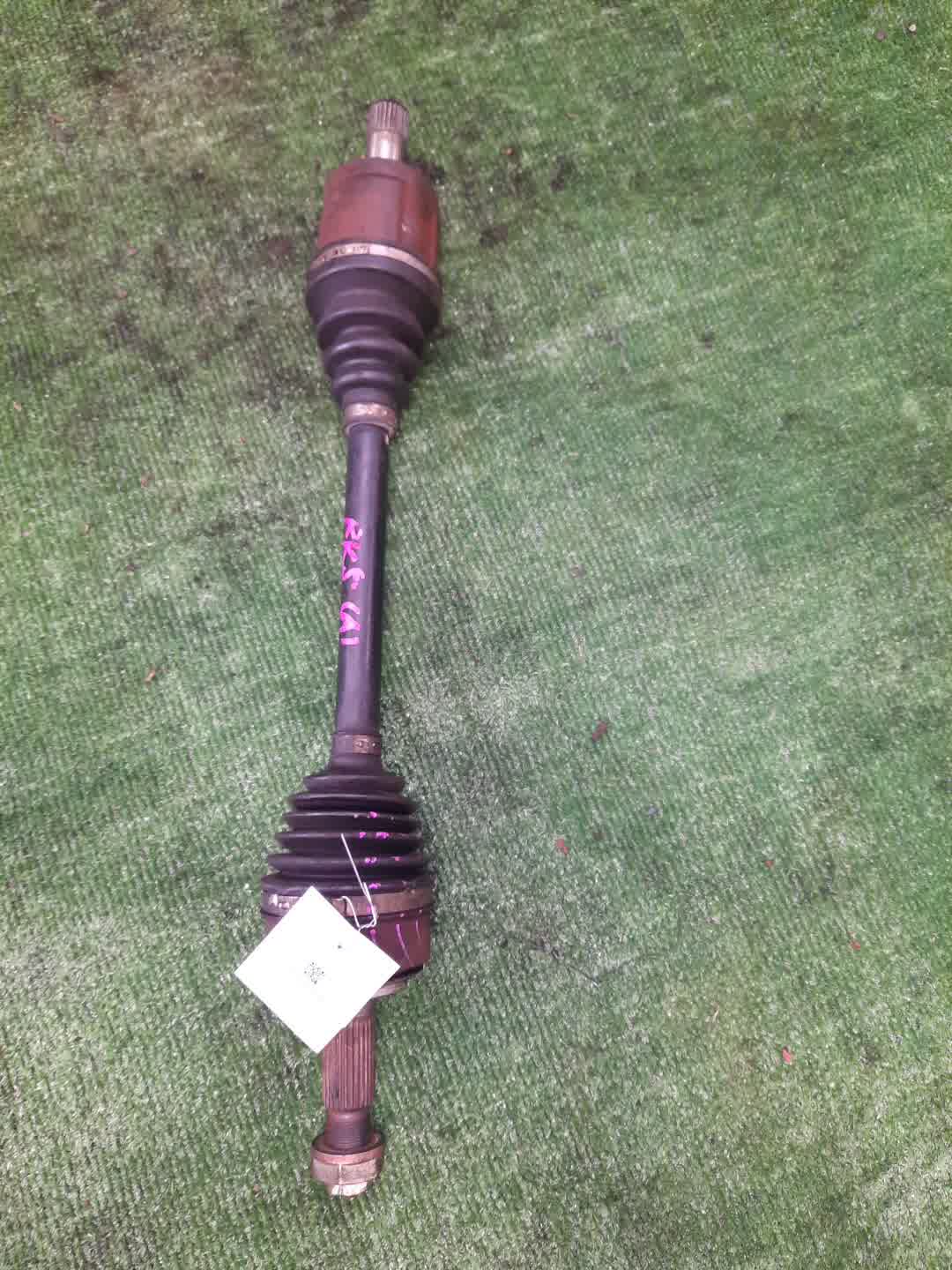 Привод левый передний  HONDA STEPWGN RK1, RK2, RK4, RK5, RK3, RK6, RK7 R20A 1 ракурс