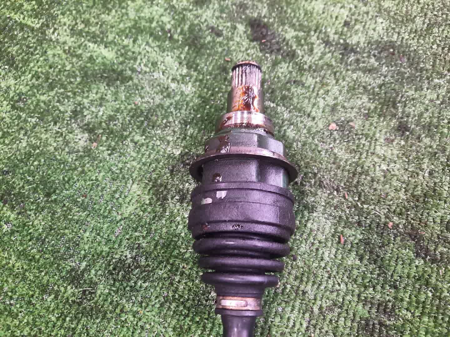 Привод правый передний TOYOTA TANK M900A 1KR-FE 3 ракурс