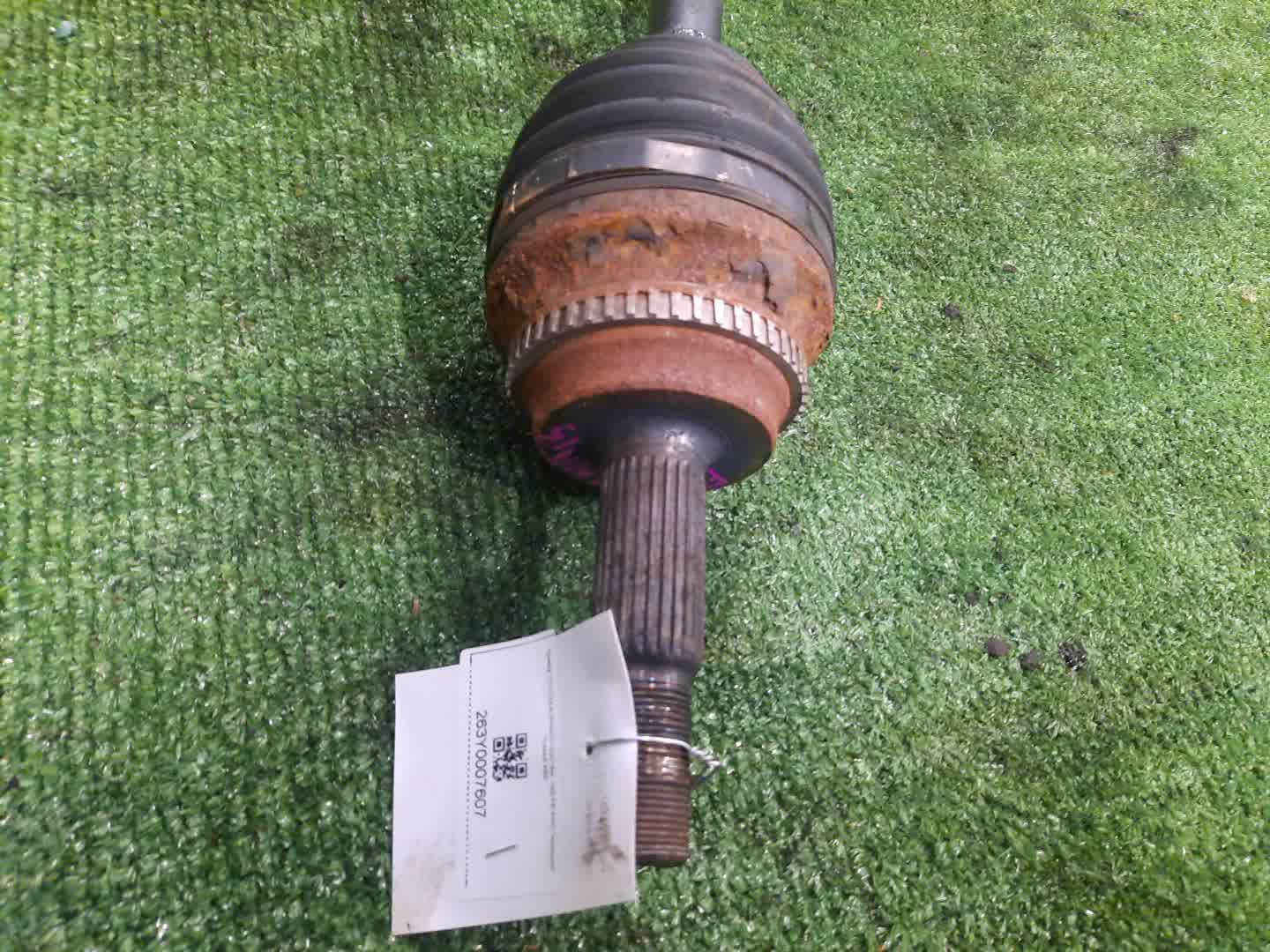 Привод правый передний TOYOTA ALPHARD, HARRIER, KLUGER V MNH15W, ANH15W, MCU35W, MCU36W, MCU25W 1MZ-FE, 2AZ-FE 2 ракурс Привод правый передний TOYOTA ALPHARD, HARRIER, KLUGER V MNH15W, ANH15W, MCU35W, MCU36W, MCU25W 1MZ-FE, 2AZ-FE 2 ракурс