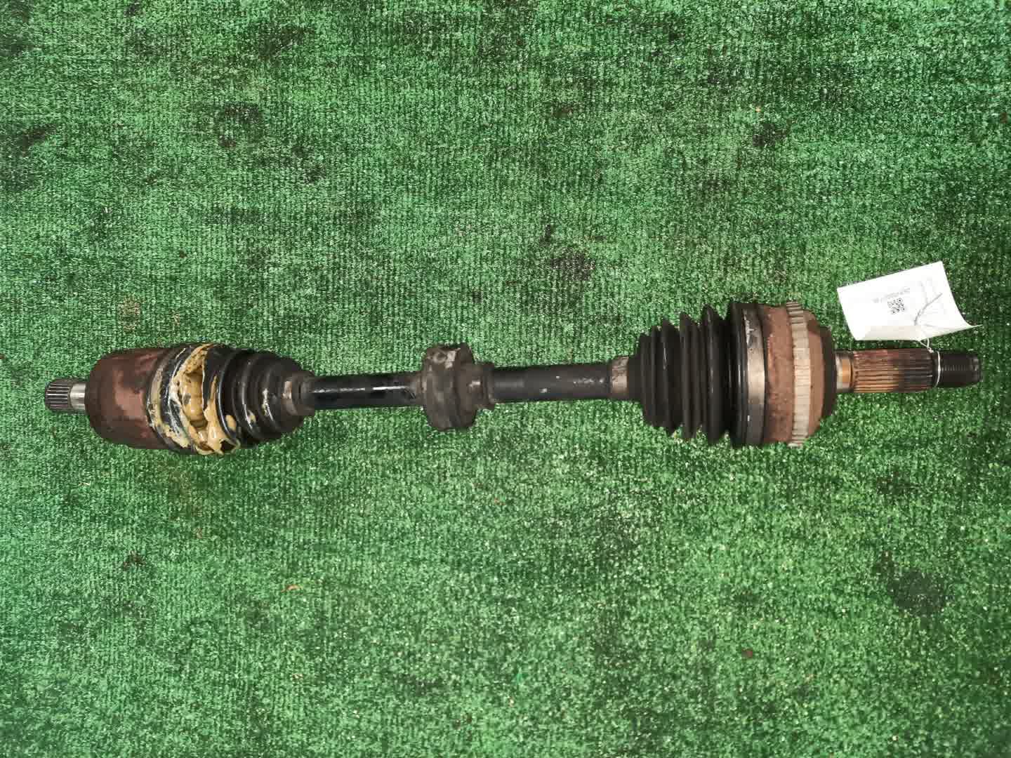 Привод левый передний HONDA AVANCIER, INSPIRE, ODYSSEY, SABER TA3, TA4, UA4, UA5, RA8, RA9 J30A, J25A, J32A 1 ракурс Привод левый передний HONDA AVANCIER, INSPIRE, ODYSSEY, SABER TA3, TA4, UA4, UA5, RA8, RA9 J30A, J25A, J32A 1 ракурс