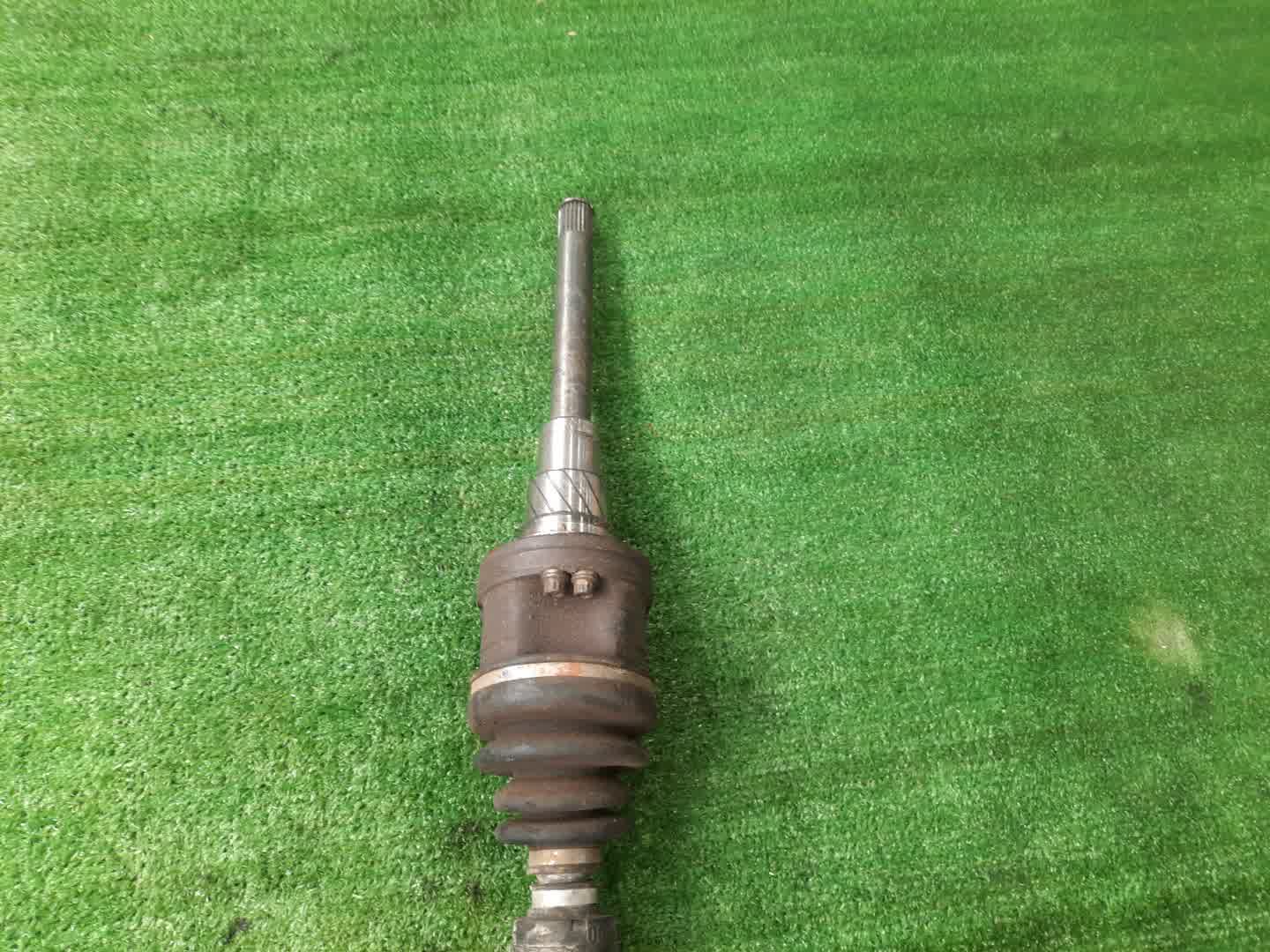 Привод правый передний NISSAN WINGROAD Y11 QG18DE 3 ракурс