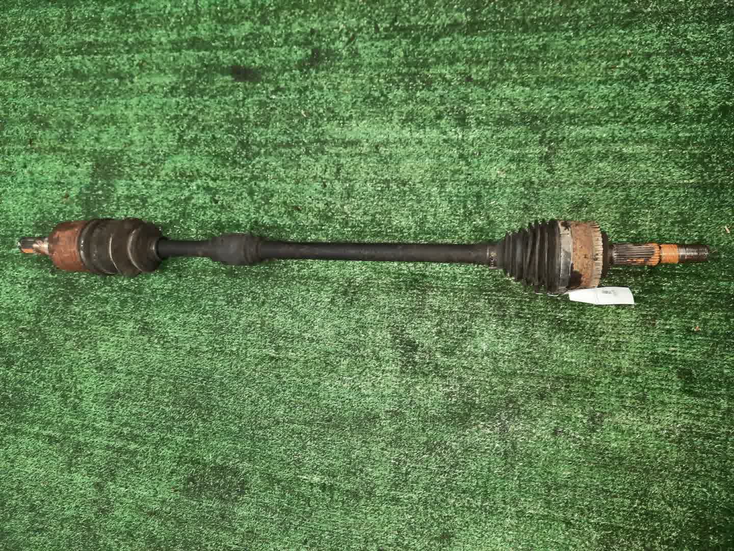 Привод правый передний NISSAN SUNNY FB15 QG15DE 1 ракурс
