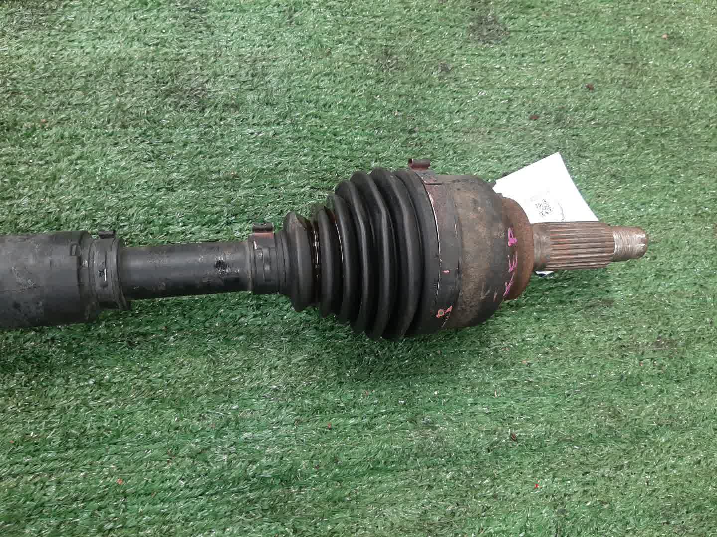 Привод правый передний MAZDA PREMACY, AXELA CREW, BKEP LF-VE, LF-DE 2 ракурс Привод правый передний MAZDA PREMACY, AXELA CREW, BKEP LF-VE, LF-DE 2 ракурс