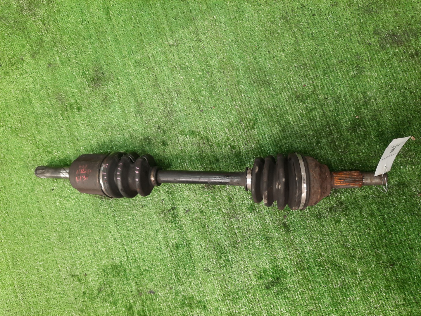 Привод левый передний NISSAN DUALIS, QASHQAI, X-TRAIL KNJ10, NJ10, NT31 MR20DE 1 ракурс