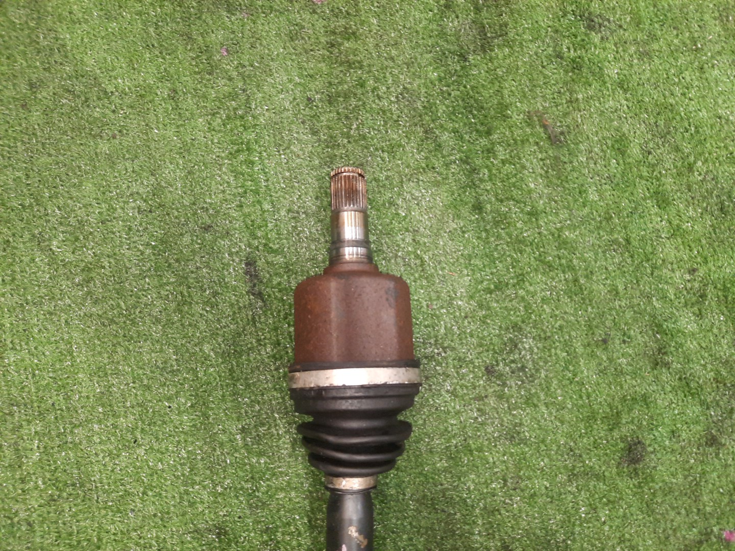 Привод левый передний VOLVO C30 MK43 B4204S3 3 ракурс