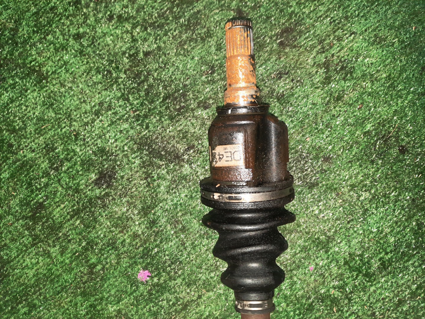 Привод правый передний TOYOTA COROLLA, PREMIO, COROLLA SPACIO, ALLION, COROLLA FIELDER, ALLEX, COROLLA RUNX, WILL VS, COROLLA  AXIO NZE121, NZE120, NZE141, NZT240, NZT260, NZE121N, NZE121G, NZE141G, NZE127 1NZ-FE, 2NZ-FE 3 ракурс