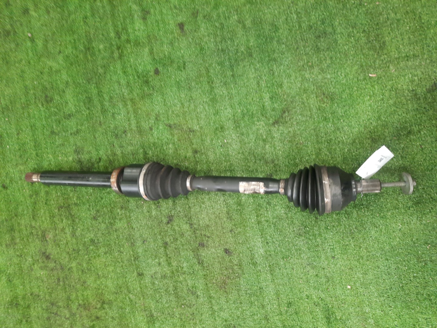 Привод правый передний VOLVO C30 MK43 B4204S3 1 ракурс Привод правый передний VOLVO C30 MK43 B4204S3 1 ракурс