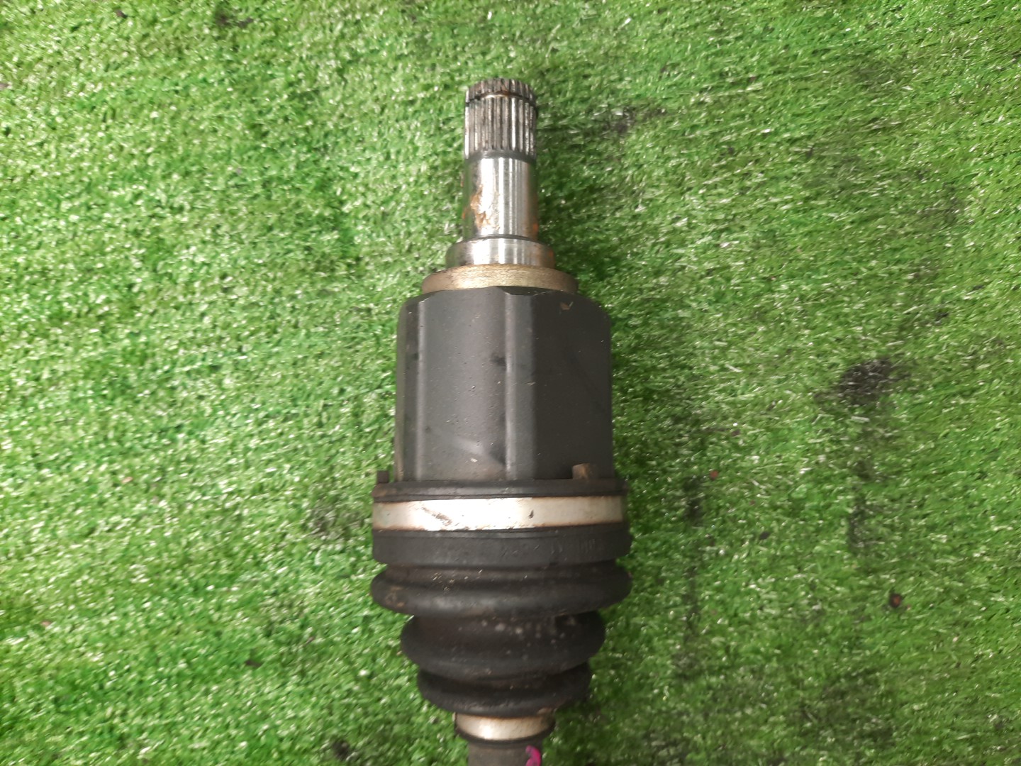 Привод левый передний MITSUBISHI CHARIOT GRANDIS, GRANDIS NA4W 4G69 4 ракурс