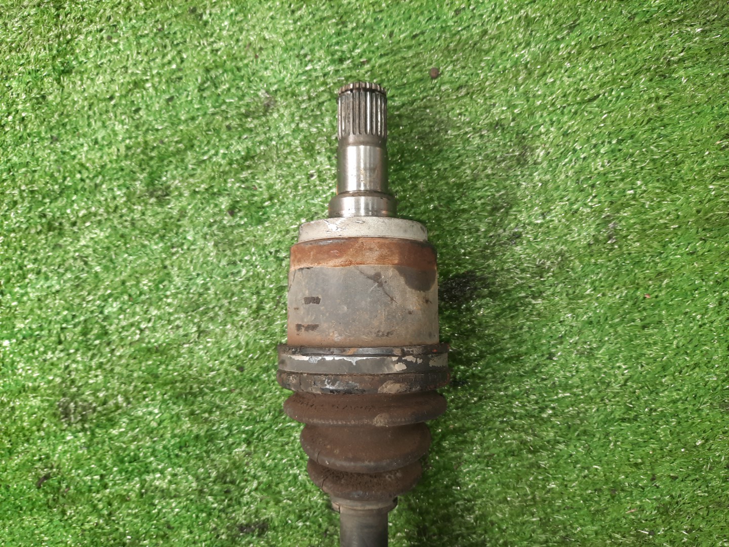 Привод правый передний MITSUBISHI PAJERO IO H76W, H66W, H67W, H77W 4G93, 4G93T, 4G94 3 ракурс