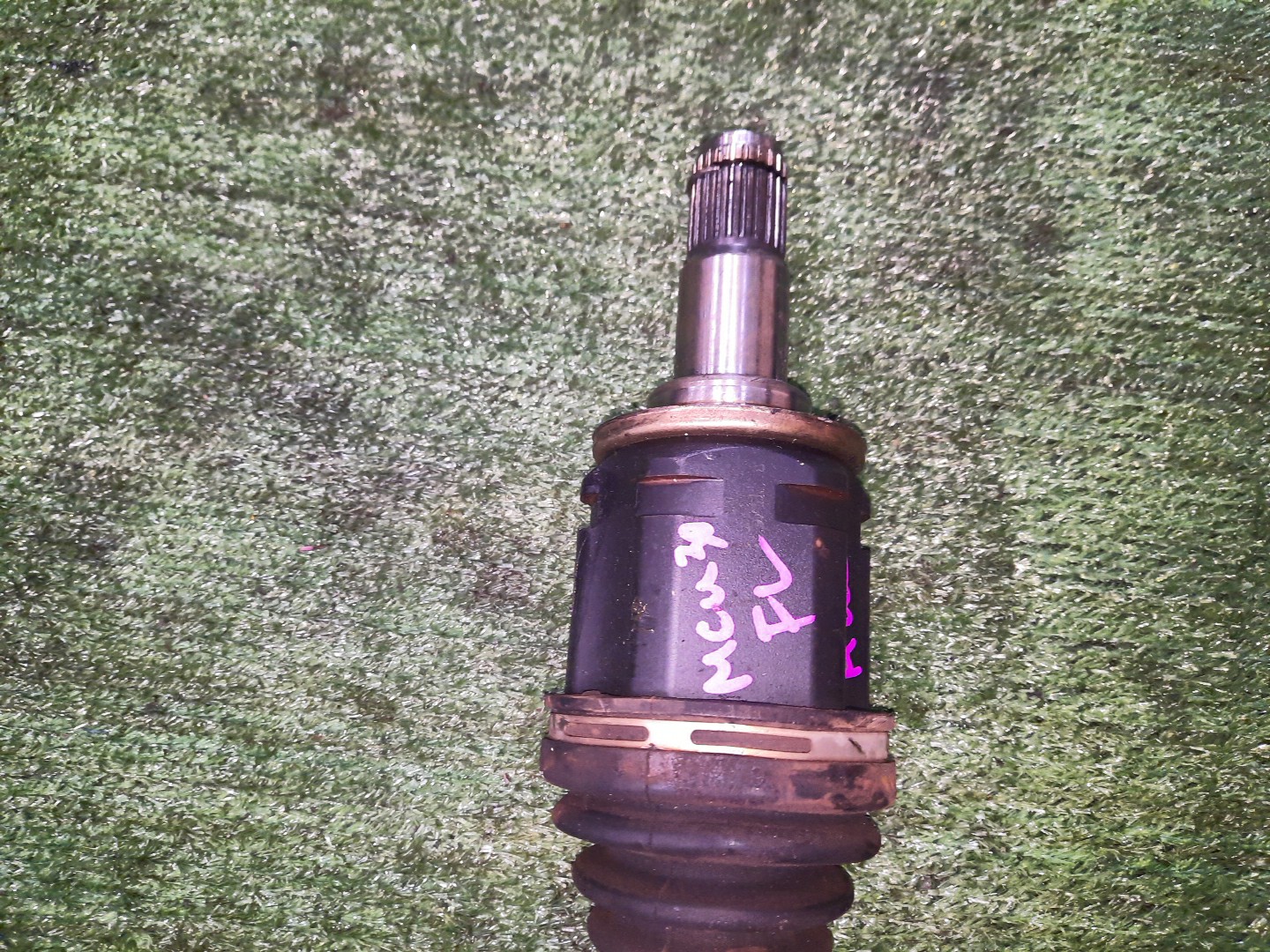 Привод левый передний TOYOTA HARRIER, KLUGER V MCU30W, MCU31W, MCU20W 1MZ-FE 3 ракурс