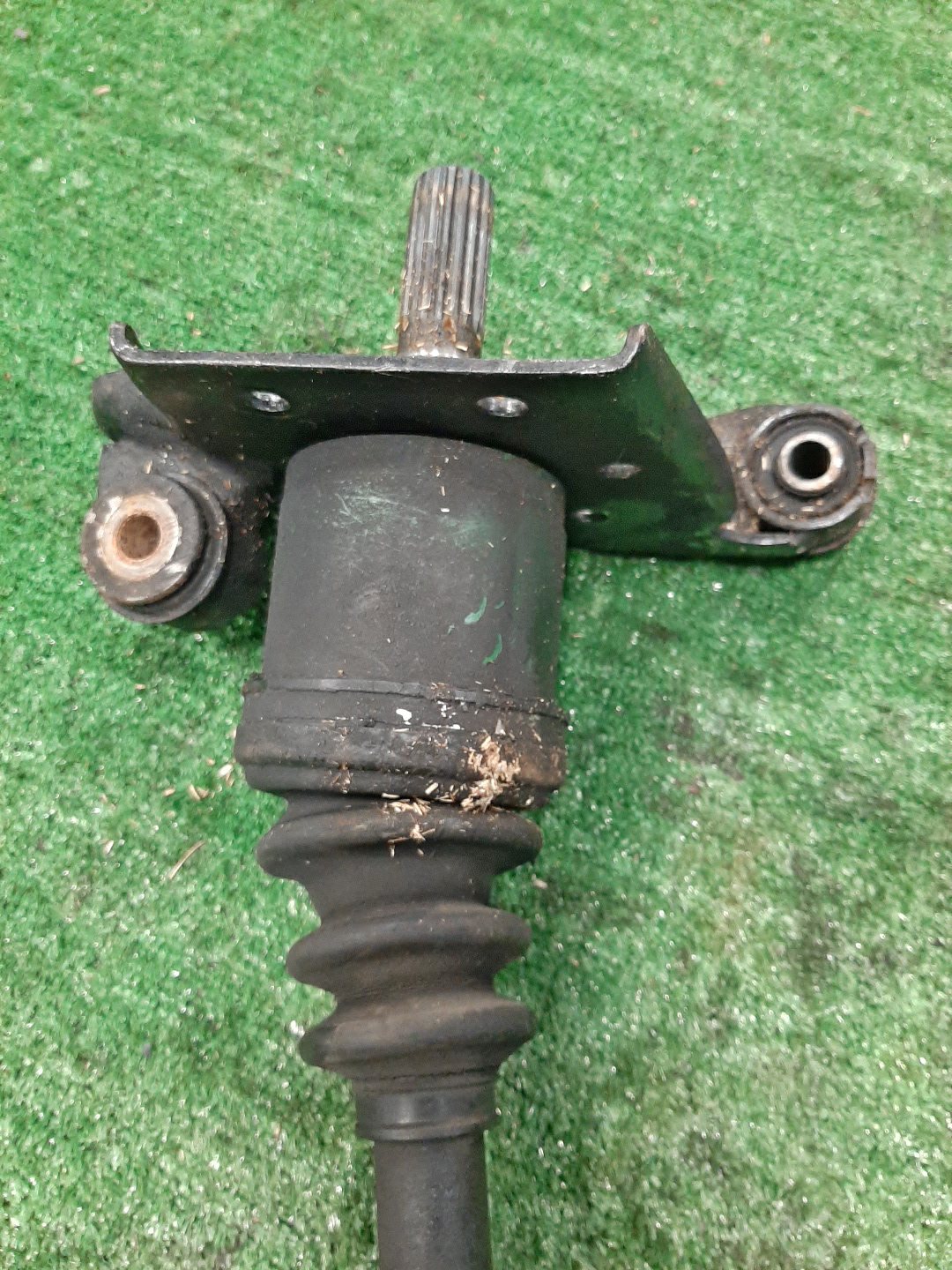 Привод левый передний ISUZU VEHICROSS, WIZARD, MU UGS25, UES73FW, UES25FW, UER25FW 6VD1, 4JX1-TE 3 ракурс