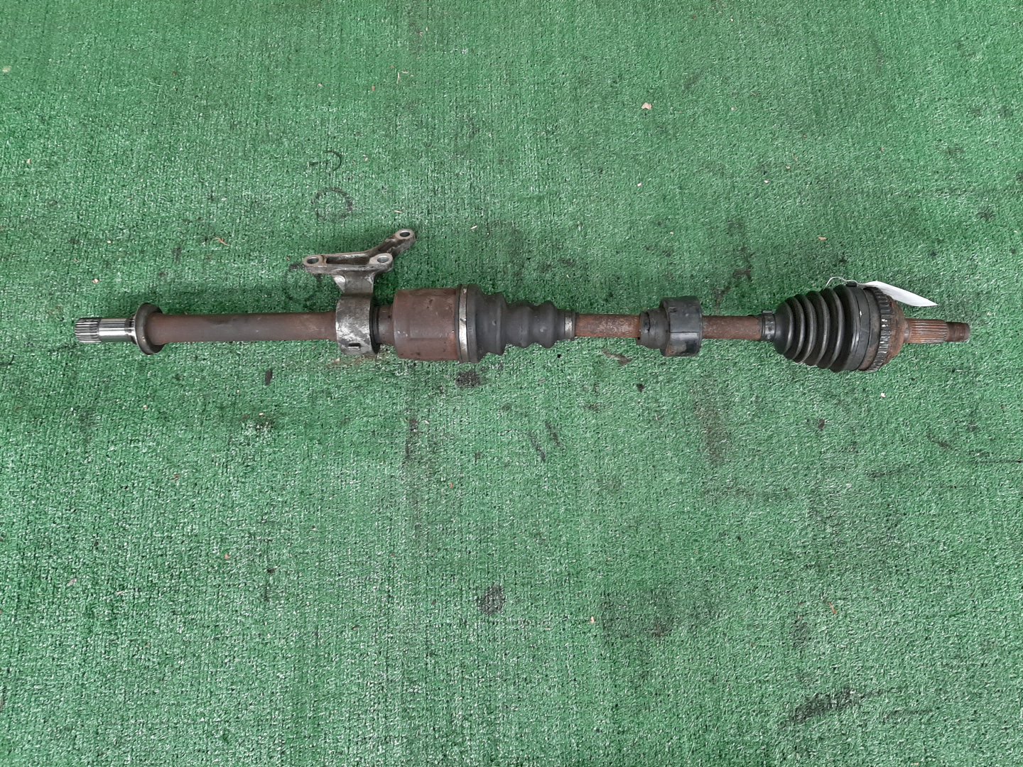 Привод левый передний HONDA HR-V GH1, GH2, GH3, GH4 D16A 1 ракурс