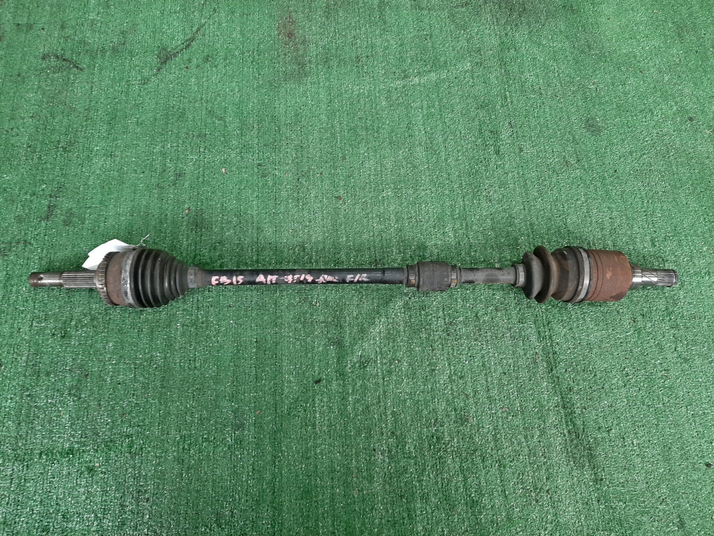 Привод правый передний  NISSAN SUNNY FB15 QG15DE 1 ракурс