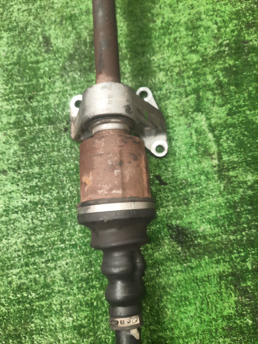 Привод правый передний HONDA ACCORD CU1, CW1 R20A 3 ракурс Привод правый передний HONDA ACCORD CU1, CW1 R20A 3 ракурс