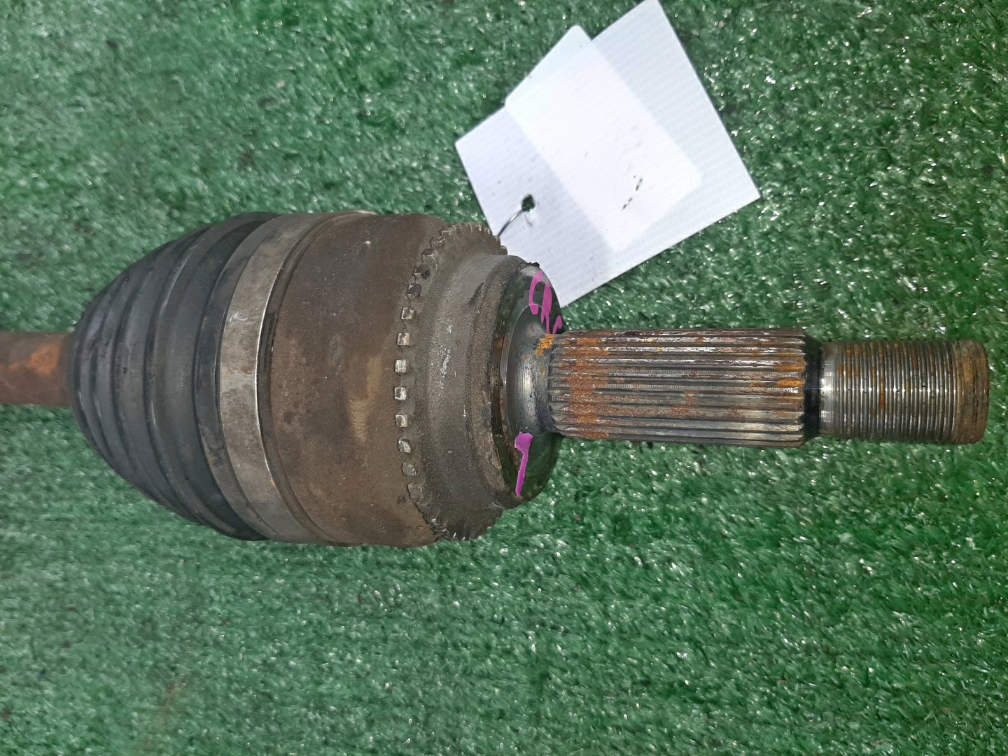 Привод левый передний MITSUBISHI LANCER CEDIA, DION, LANCER CS5W, CS5A, CR6W, CR5W 4G93, 4G94 2 ракурс Привод левый передний MITSUBISHI LANCER CEDIA, DION, LANCER CS5W, CS5A, CR6W, CR5W 4G93, 4G94 2 ракурс