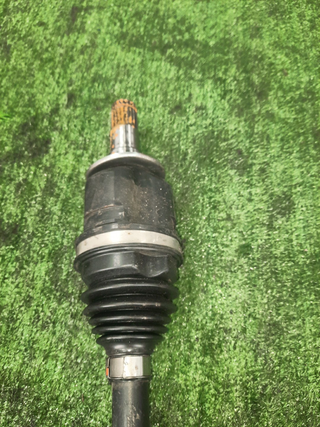 Привод правый передний TOYOTA YARIS MXPH10 M15A-FXE 3 ракурс