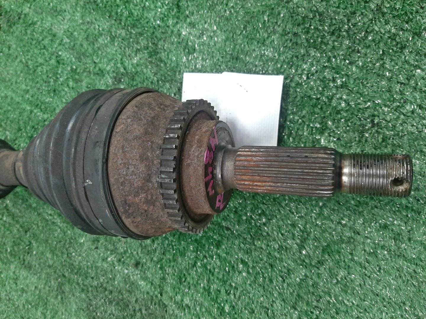 Привод левый передний MITSUBISHI GALANT, CHARIOT GRANDIS, CHARIOT EA3A, N84W 4G64 2 ракурс