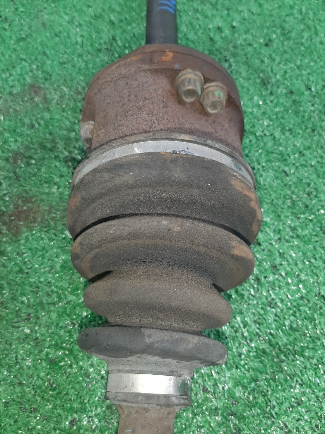 Привод правый передний NISSAN BLUEBIRD, PRIMERA ENU14, HNU14, HNP11, WHNP11 SR18DE, SR20DE 3 ракурс