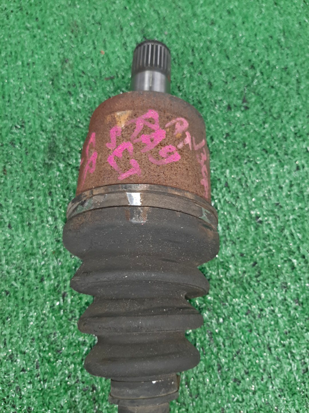 Привод левый передний HONDA AVANCIER, INSPIRE, ODYSSEY, SABER TA3, TA4, UA4, UA5, RA8, RA9 J30A, J25A, J32A 3 ракурс