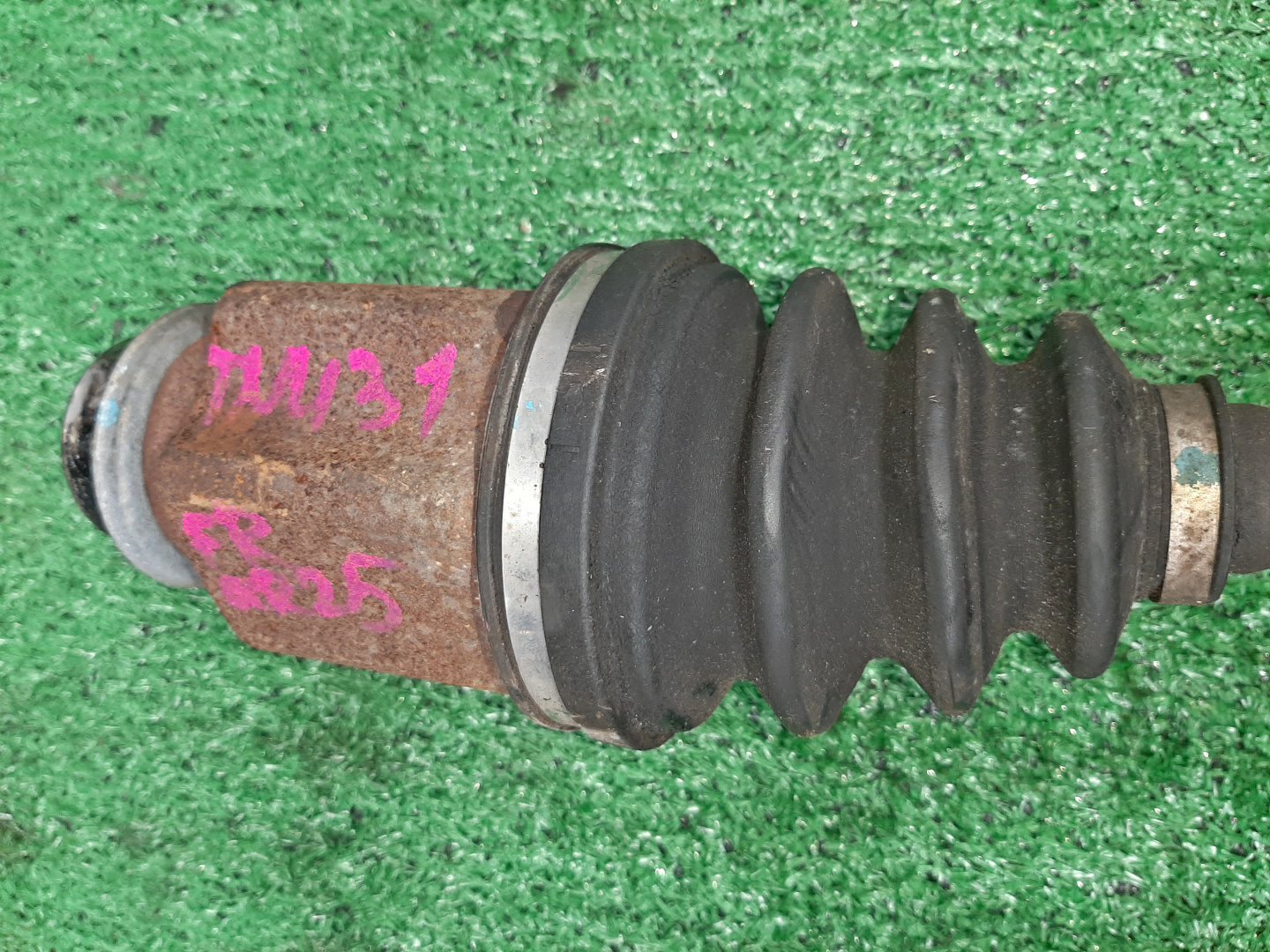 Привод правый передний NISSAN PRESAGE, TEANA TNU31, TNJ31 QR25DE 3 ракурс