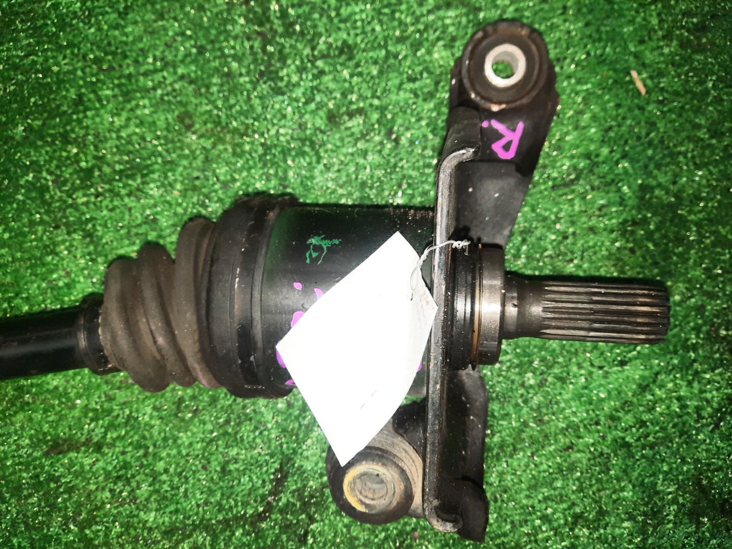 Привод правый передний ISUZU VEHICROSS, WIZARD, MU UGS25, UES73FW, UES25FW, UER25FW 6VD1, 4JX1-TE 2 ракурс