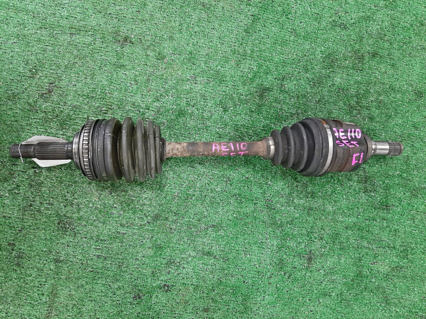 Привод левый передний  TOYOTA CALDINA, SPRINTER CARIB, CARINA, CERES, COROLLA, CORONA, COROLLA LEVIN, SPRINTER MARINO, PREMIO, COROLLA SPACIO, SPRINTER, SPRINTER TRUENO AT191G, AT211, ET196V, AT211G, AE111G, AT191, AT210, AT212, AT190, AT192, AT170, ET176, AT171, AE101, AE111, AE100, AE110, AE91, EE101, EE102, EE103, EE104, EE111, AE111N 7A-FE, 5E-FE, 4A-FE, 4A-GE, 5A-FE, 5A-F, 3E, 4A-FHE, 4E-FE 1 ракурс