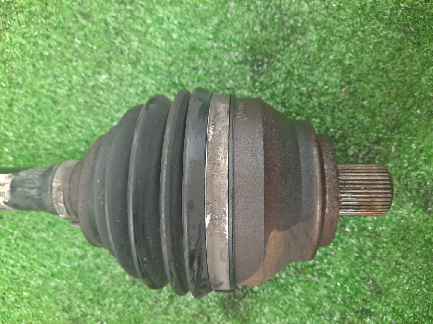 Привод правый передний BENTLEY FLYING SPUR 3W2 BWRA 3W0407272E 2 ракурс