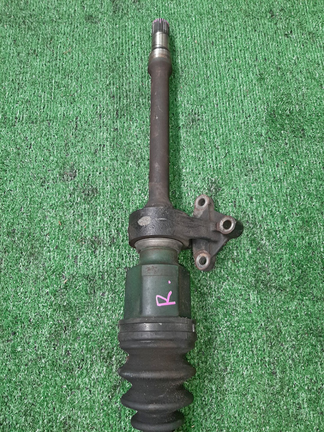 Привод правый передний MAZDA FAMILIA BJFW, BJ8W, BJFP, TJ11W FS-ZE, FP-DE 3 ракурс Привод правый передний MAZDA FAMILIA BJFW, BJ8W, BJFP, TJ11W FS-ZE, FP-DE 3 ракурс