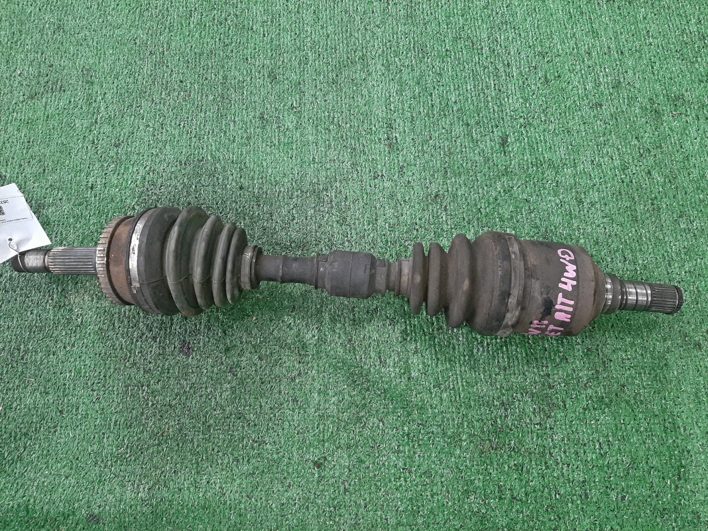 Привод правый передний NISSAN AVENIR, LIBERTY, SERENA PNW11, PNM12, PNC24, VNC24 SR20DE, SR20DET, YD25DDTI 1 ракурс