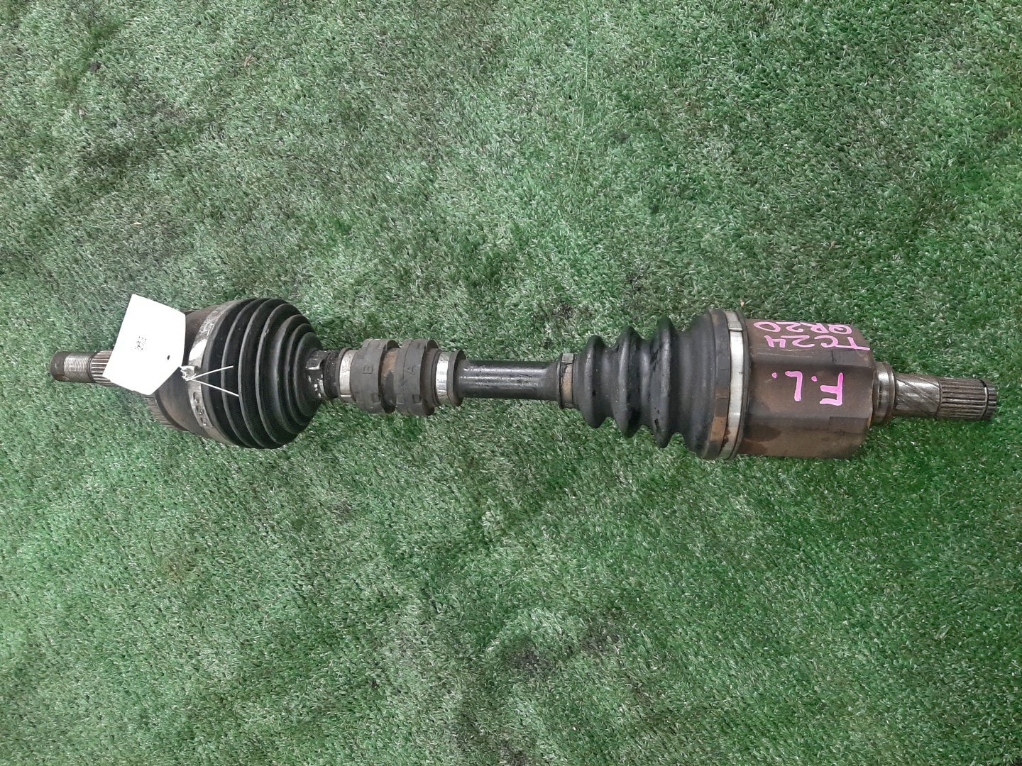 Привод левый передний  NISSAN AVENIR, LIBERTY, PRIMERA, SERENA W11, RW11, RM12, HP12, TNC24, TC24, RC24 QR20DE, SR20VE, QR25DE 1 ракурс