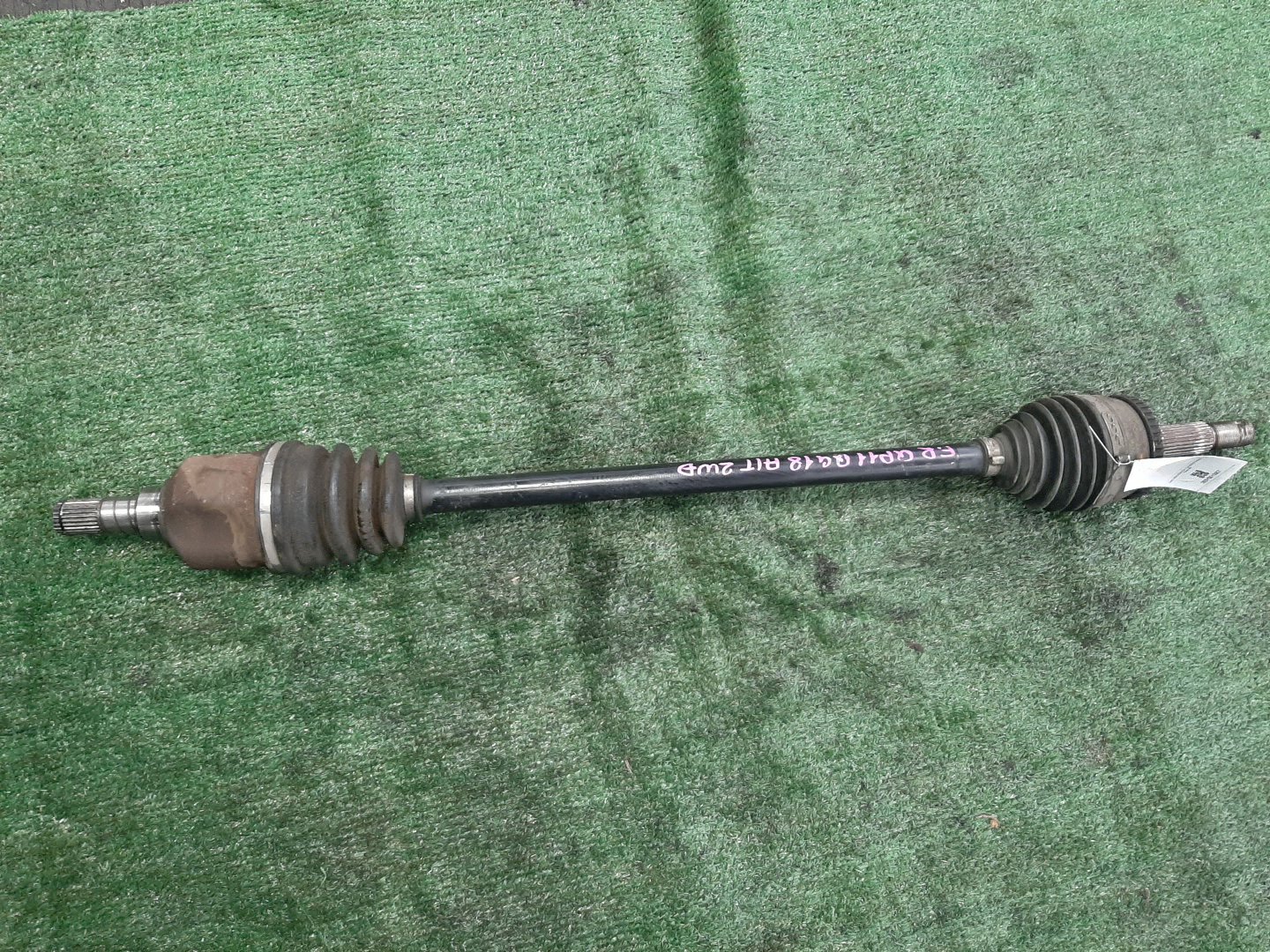 Привод правый передний NISSAN BLUEBIRD, PRIMERA QU14, QP11, WQP11 QG18DE, QG18DD 1 ракурс