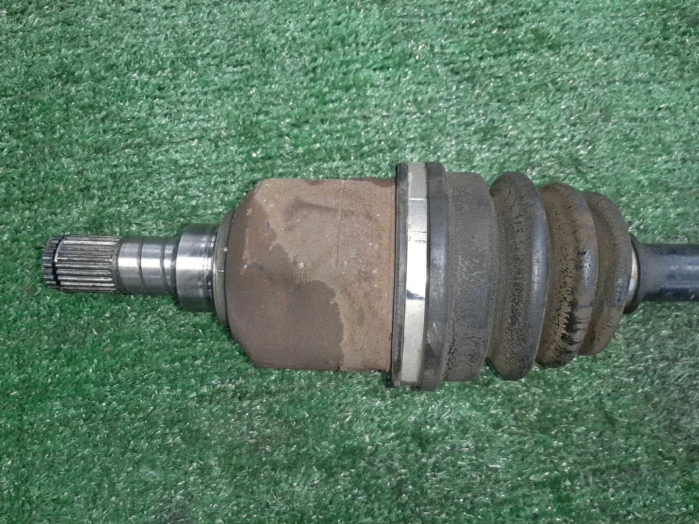 Привод правый передний NISSAN BLUEBIRD, PRIMERA QU14, QP11, WQP11 QG18DE, QG18DD 2 ракурс